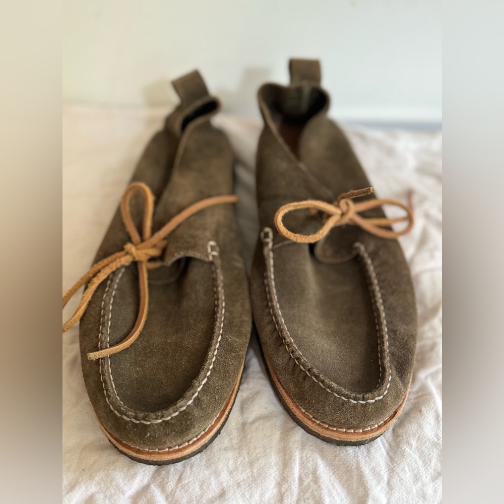Yogi Footwear Shoes 44 / 9. UK / 10 US Handmade Green Suede Crepe Sole Portugal